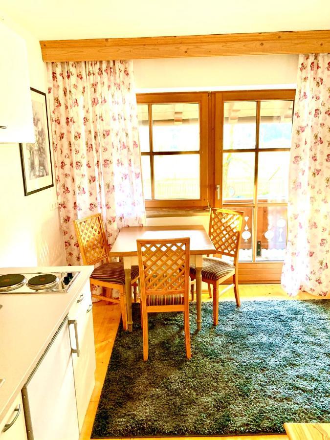 Gutshof Zum Schluxen Apartment Pinswang Luaran gambar
