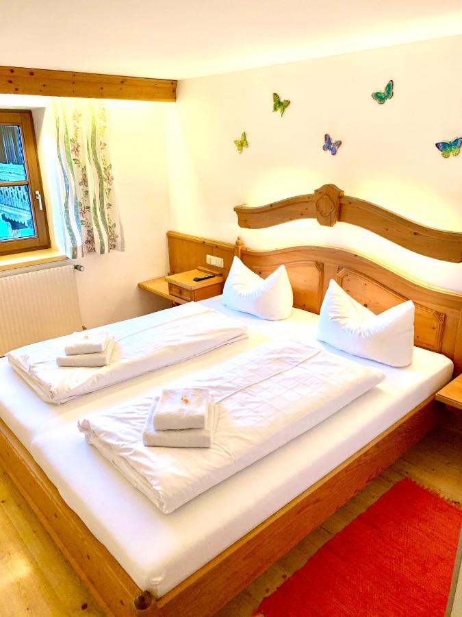 Gutshof Zum Schluxen Apartment Pinswang Luaran gambar