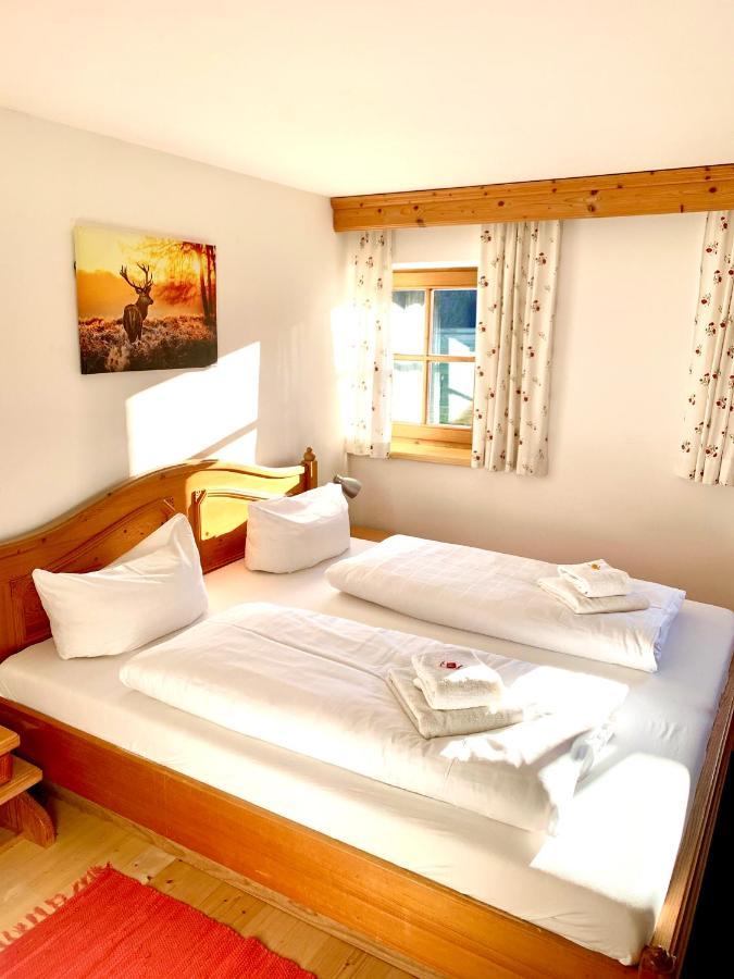 Gutshof Zum Schluxen Apartment Pinswang Luaran gambar