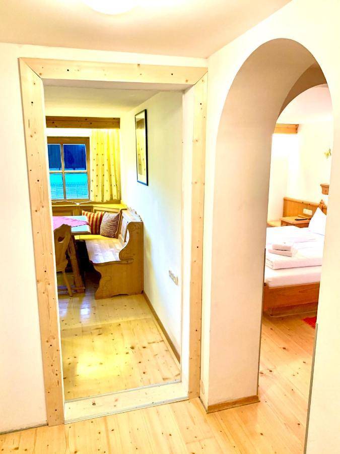 Gutshof Zum Schluxen Apartment Pinswang Luaran gambar