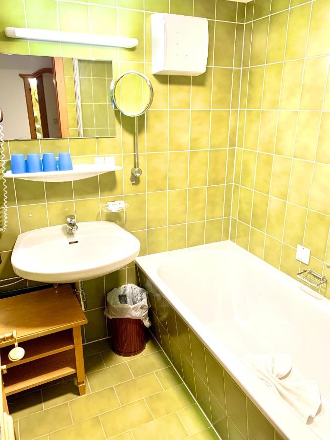 Gutshof Zum Schluxen Apartment Pinswang Luaran gambar